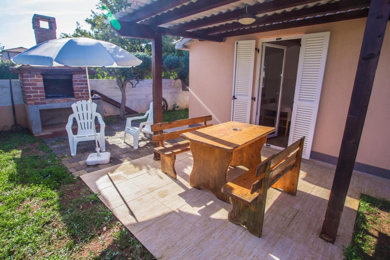 Ema-Dany Apartment Poreč Exterior foto