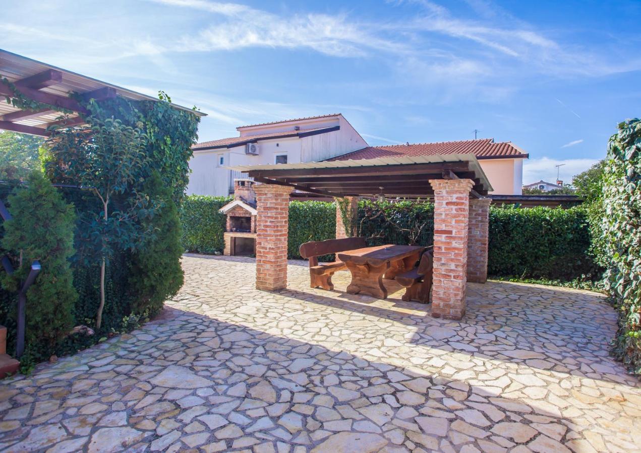 Ema-Dany Apartment Poreč Exterior foto